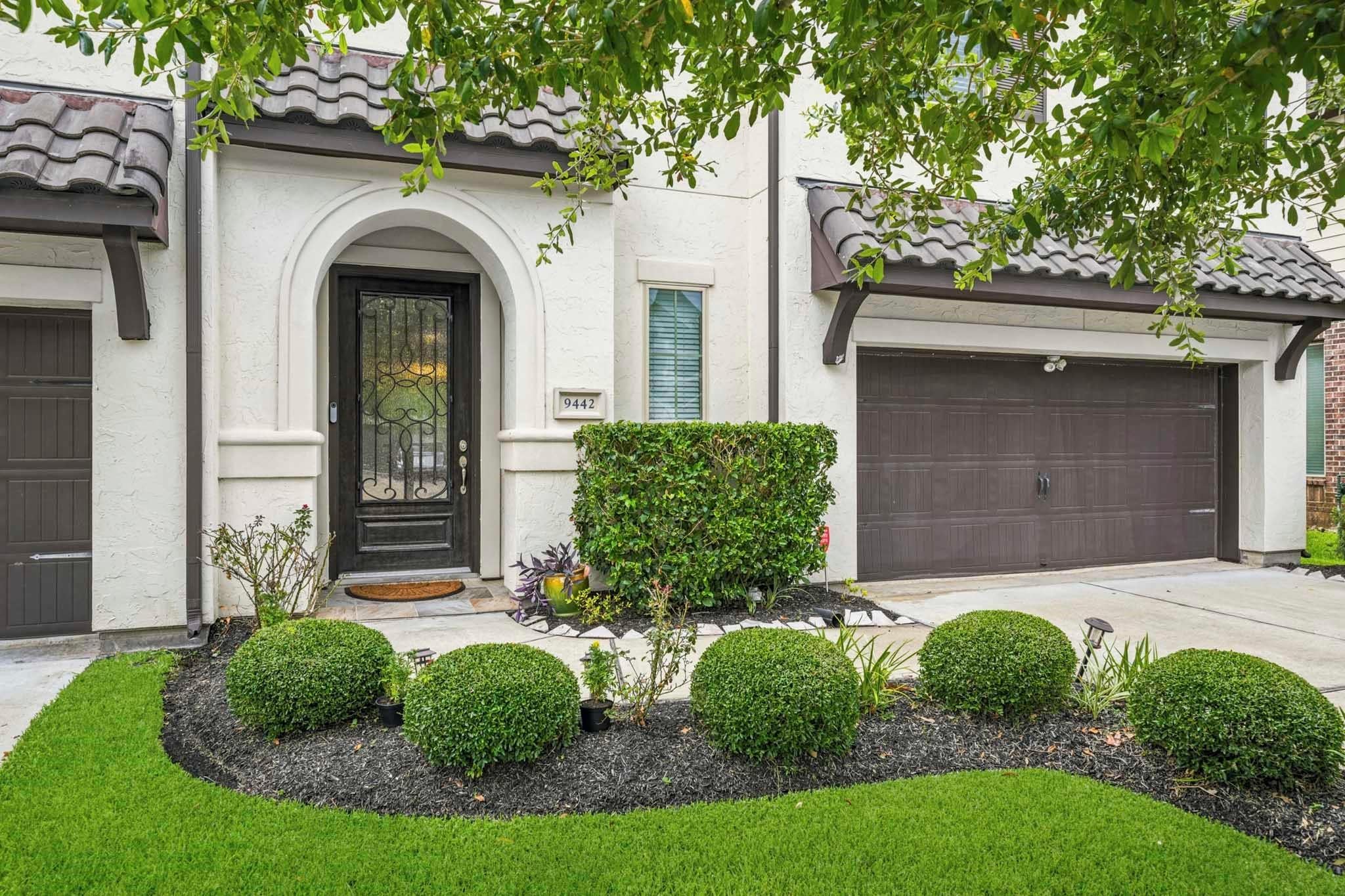 9442 Scanlan Heights Lane