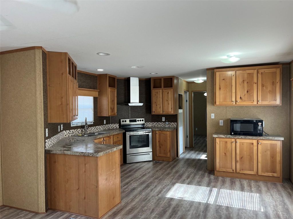 Photo of 1412 Austin Street, Bay City, TX 77414 (MLS # 85622870)