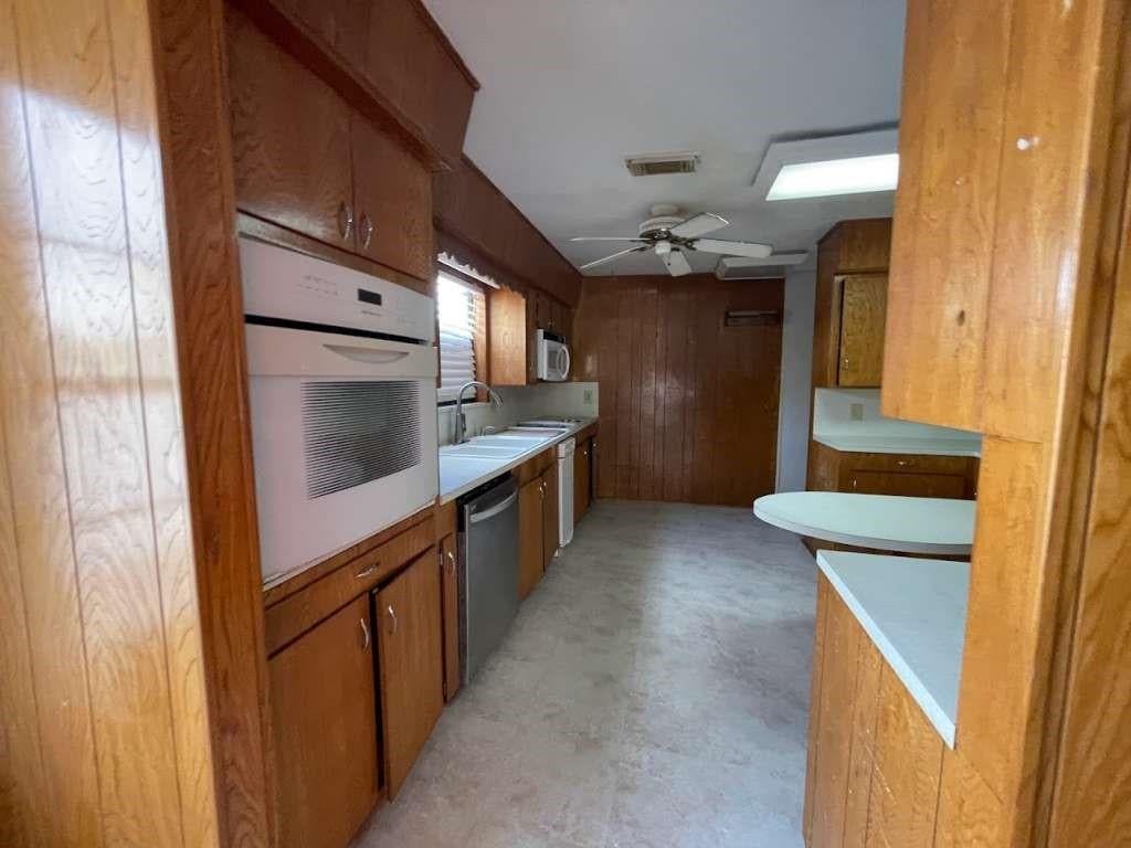 605 S Main Street 25