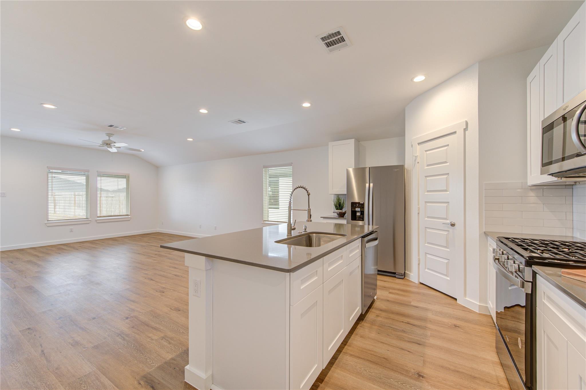 29418 Emilys Rock Lane