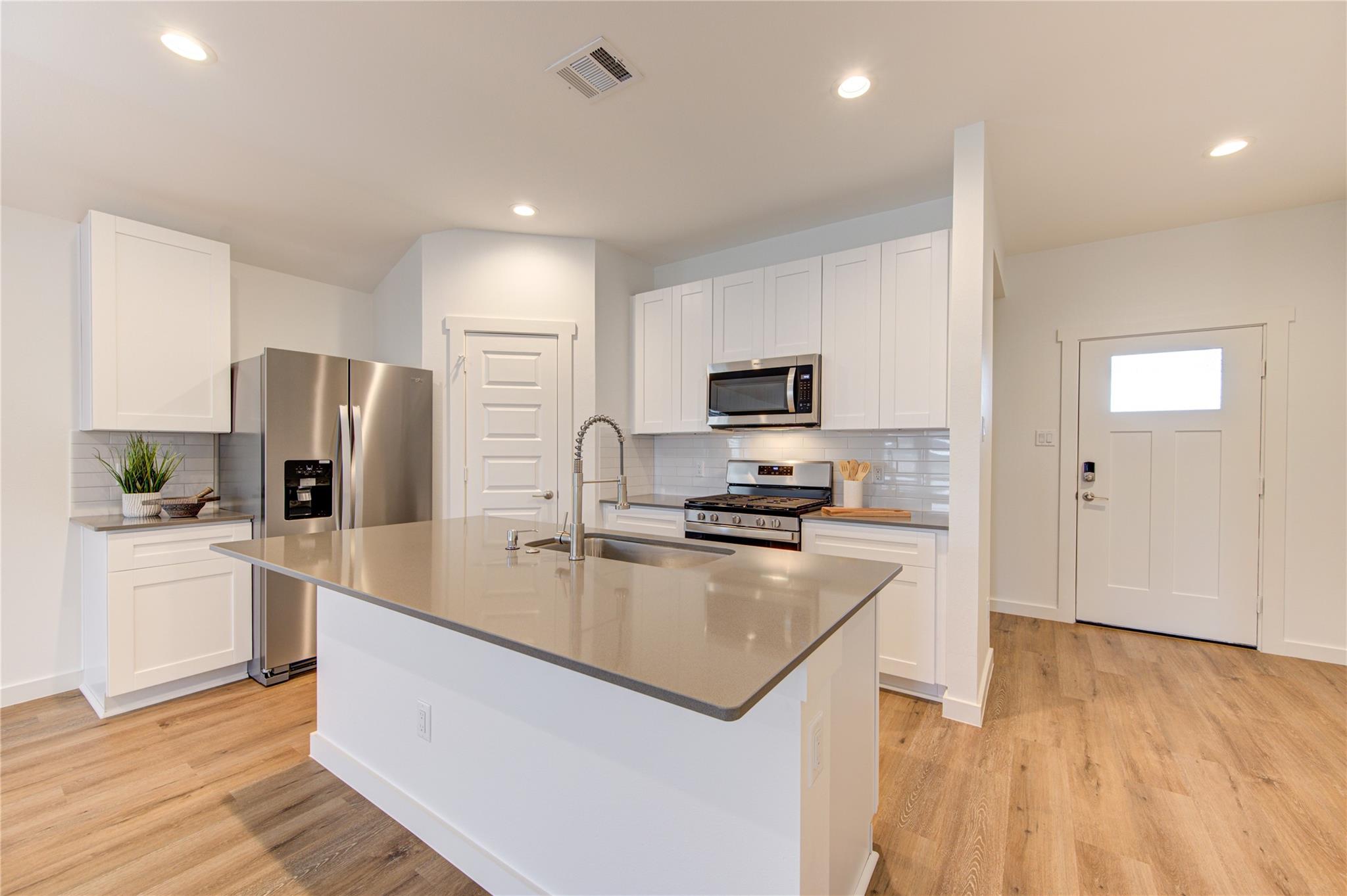 29418 Emilys Rock Lane