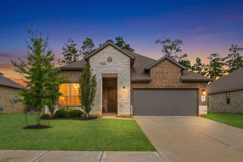Photo of 14127 Lake Lodge Drive, Conroe, TX 77384 (MLS # 51263434)