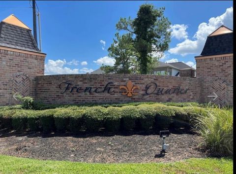 Photo of 10928 Dauphine Street, Willis, TX 77318 (MLS # 39701435)