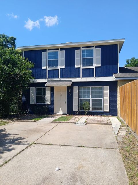 Photo of 5154 Markwood Lane, Houston, TX 77053 (MLS # 47434502)