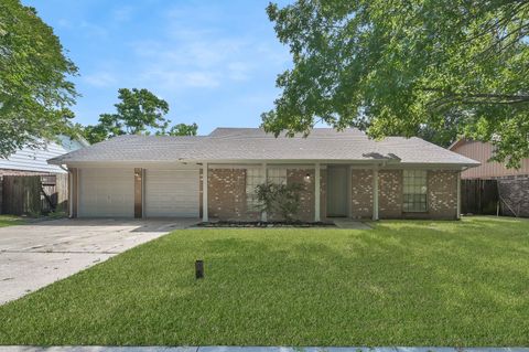Photo of 29610 Loddington Street, Spring, TX 77386 (MLS # 62611168)