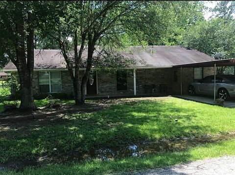 Photo of 110 Post Oak Ln, Shepherd, TX 77371 (MLS # 23062847)