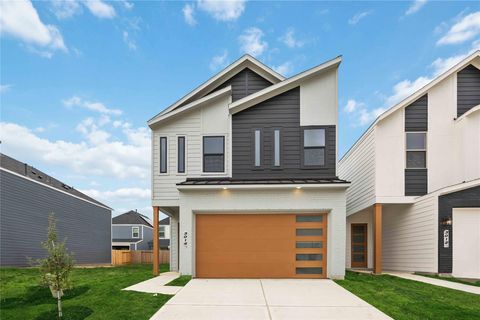 Photo of 3014 La Rambla Drive, Houston, TX 77047 (MLS # 46833331)