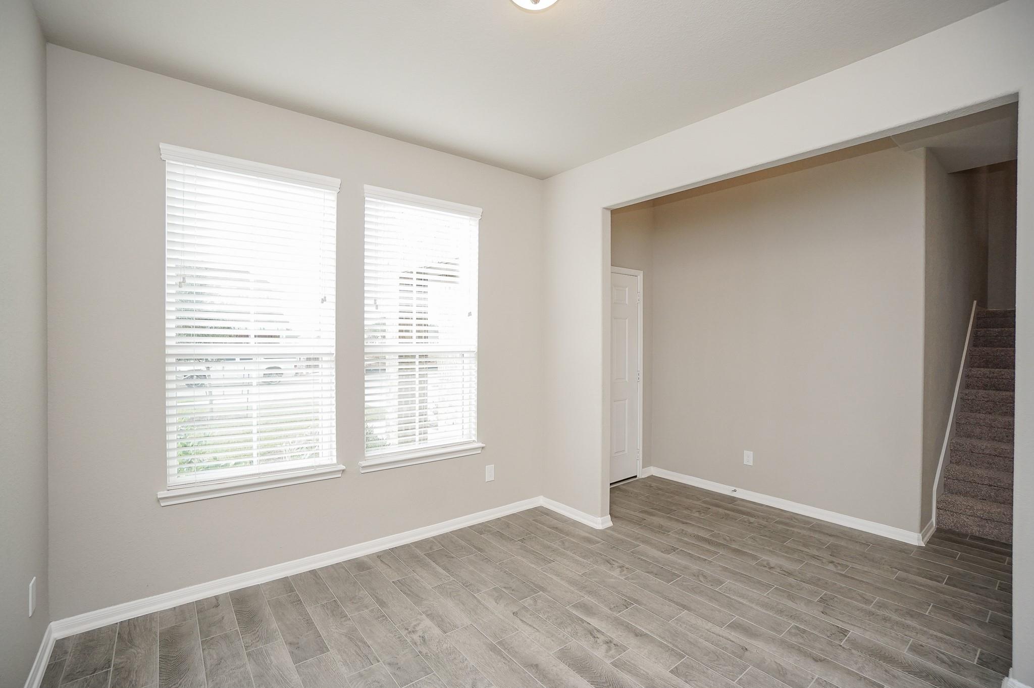 5463 Grand View Drive