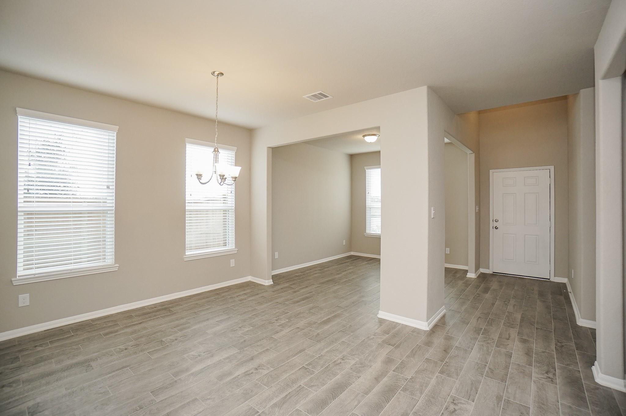 5463 Grand View Drive