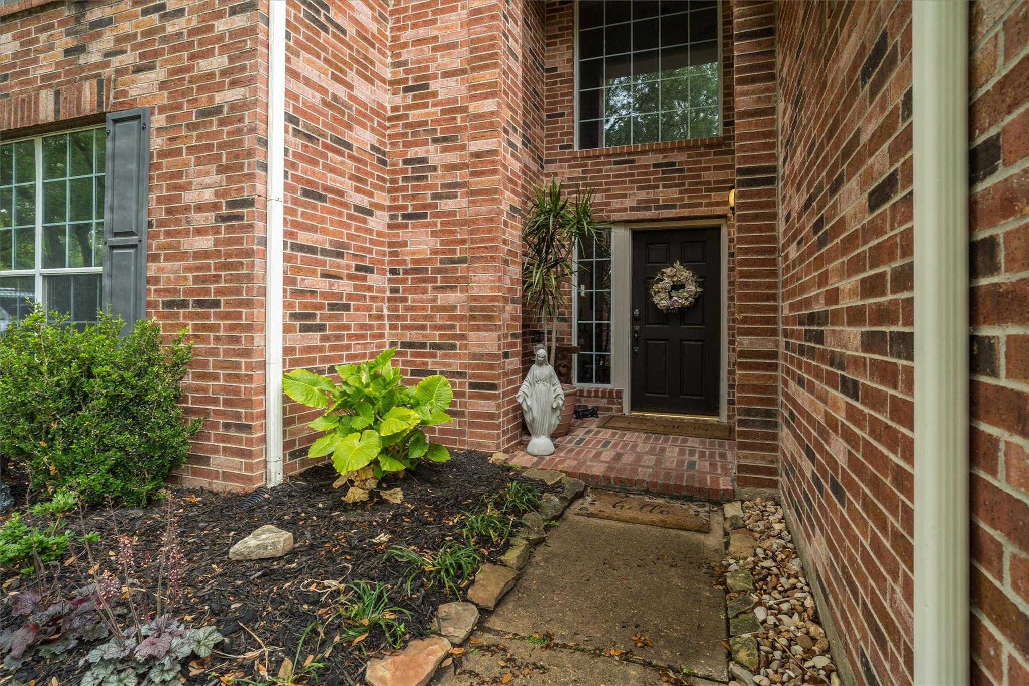 4512 Waverly Canyon Lane