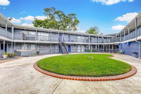 Photo of 7527 Gulf Freeway Expressway #2, Houston, TX 77017 (MLS # 74733929)