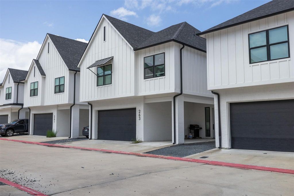 Photo of 263 Estates Circle, College Station, TX 77840 (MLS # 15569644)