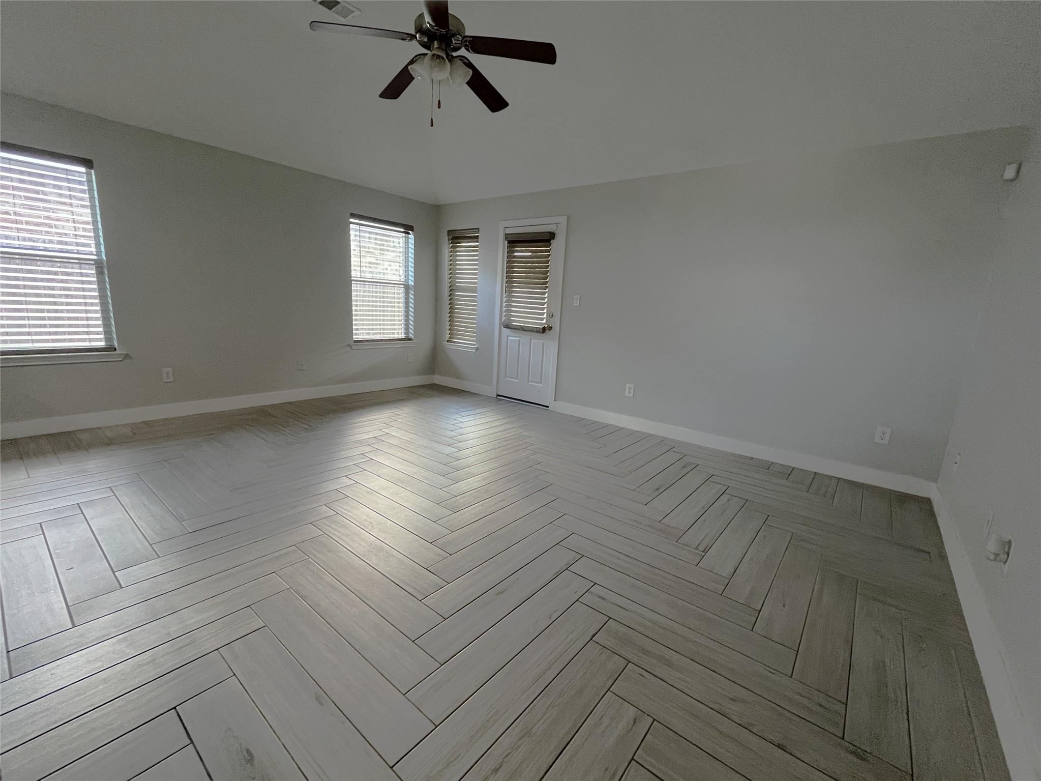 8603 W Highlands Crossing