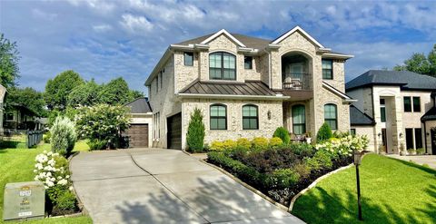 Photo of 310 Edgewood Drive, Montgomery, TX 77356 (MLS # 27637208)