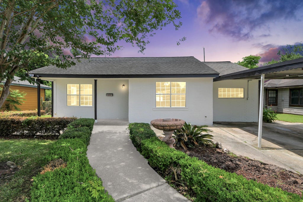 Photo of 3714 Florinda Street, Houston, TX 77021 (MLS # 49708707)