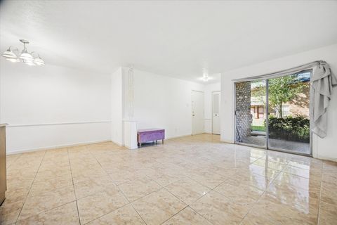 Photo of 7600 Burgoyne Road #143, Houston, TX 77063 (MLS # 56787480)