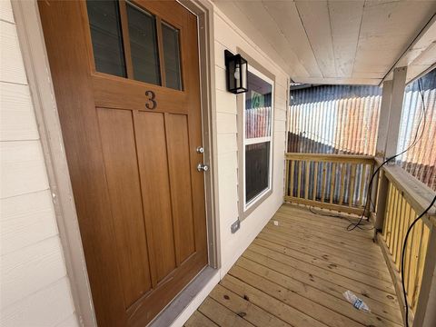 Photo of 6708 Avenue I #3, Houston, TX 77011 (MLS # 93807832)