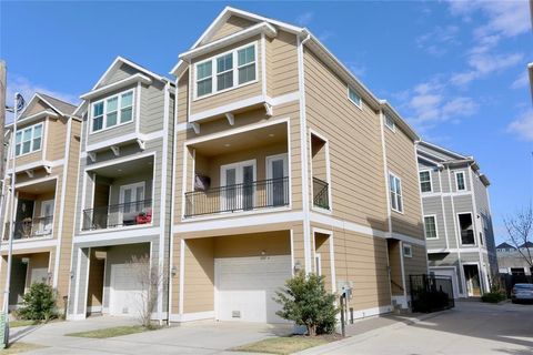 Photo of 1227 W 19th Street #A, Houston, TX 77008 (MLS # 67367255)