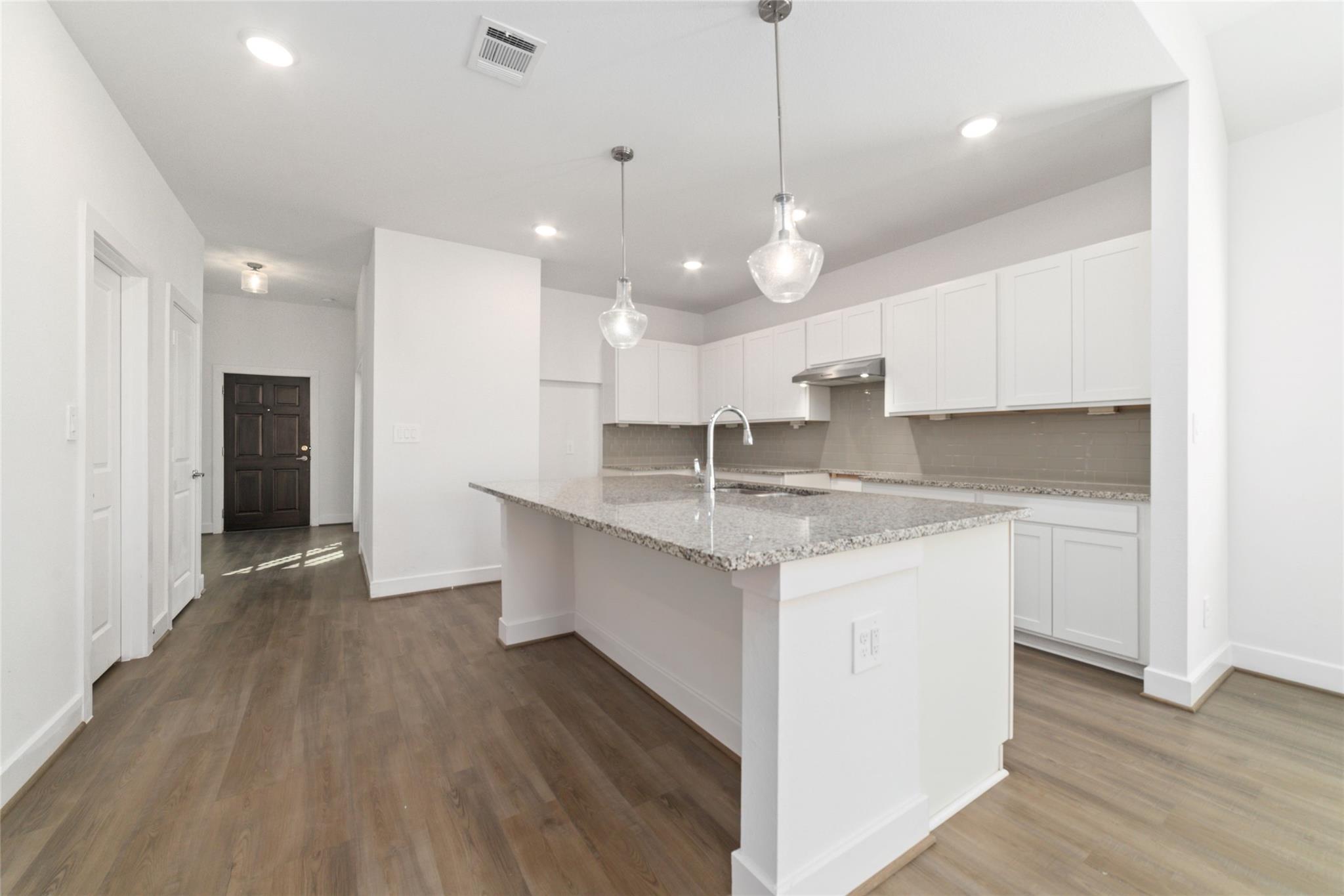 919 Golden Willow Lane