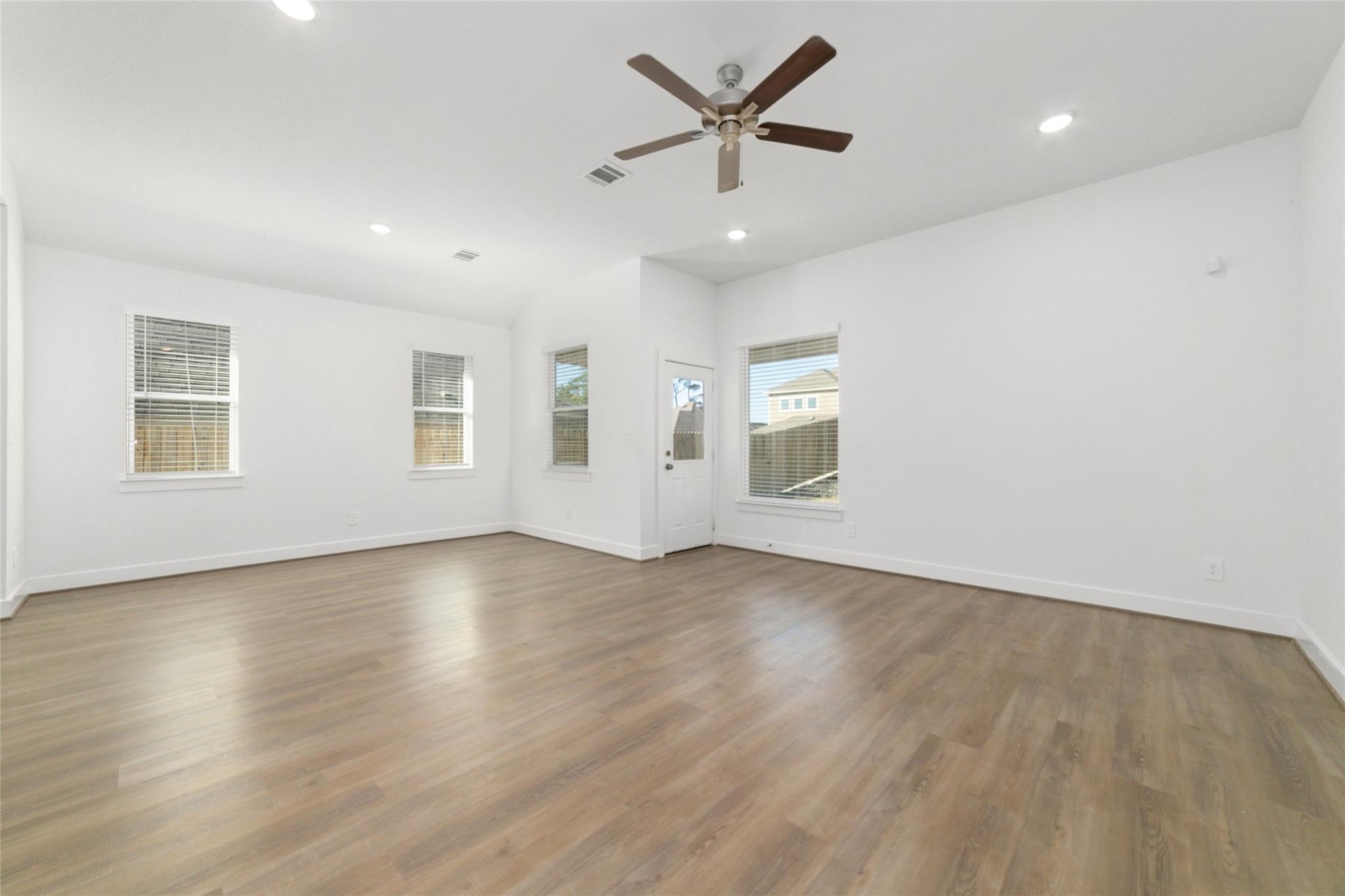 919 Golden Willow Lane