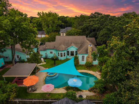 Photo of 302 11th Avenue N, Texas City, TX 77590 (MLS # 77158051)