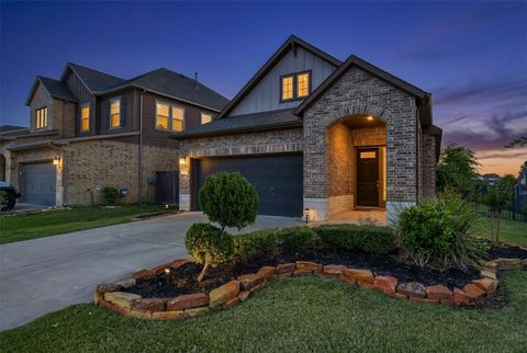 Photo of 15002 Bushy Bluestem Court CT, Cypress, TX 77433 (MLS # 34763190)
