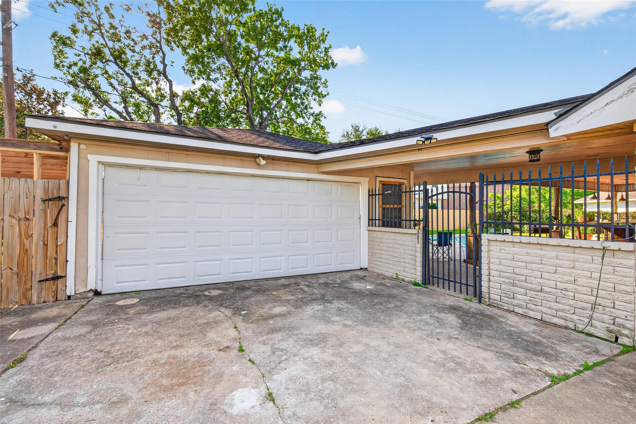 2815 Bermuda Dunes Drive