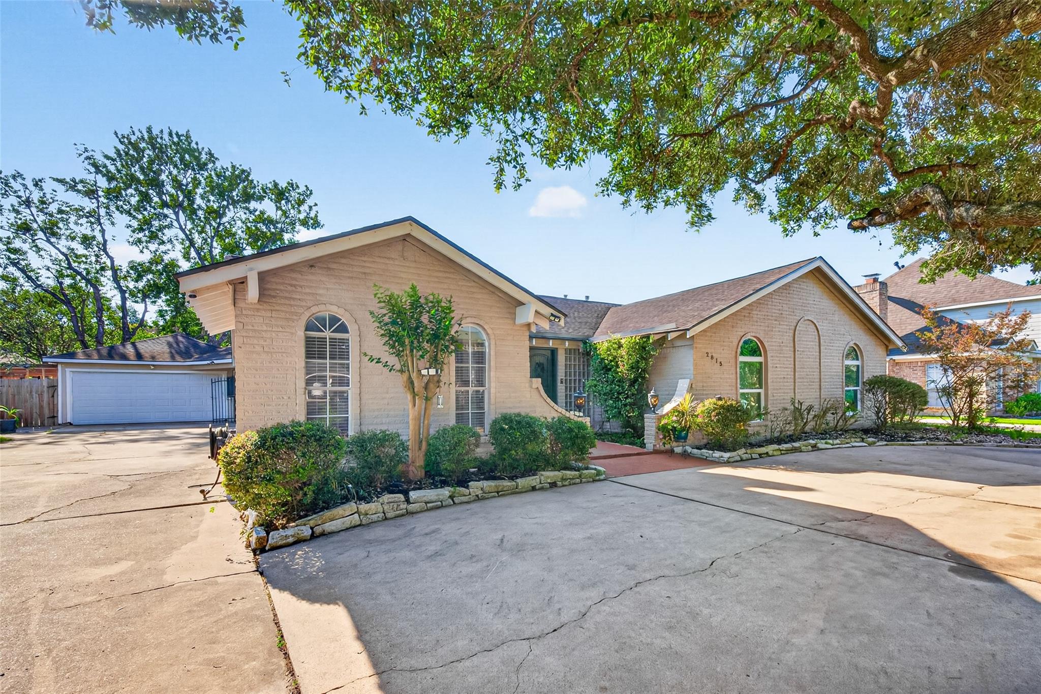 2815 Bermuda Dunes Drive