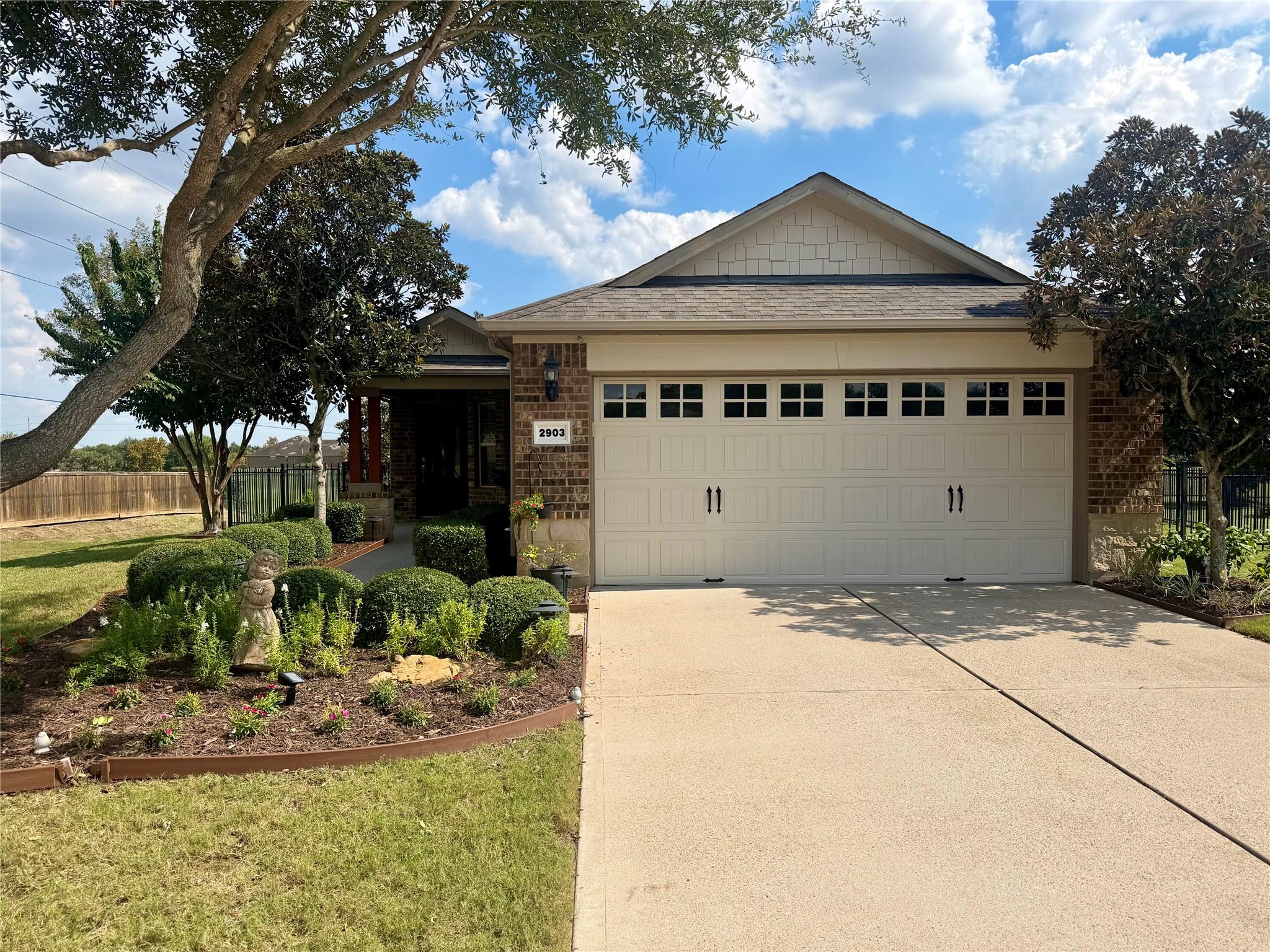 2903 Bur Oak Court