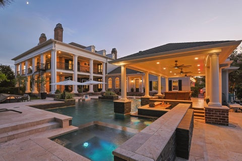 Photo of 2 Georgian Row, The Woodlands, TX 77380 (MLS # 21711395)