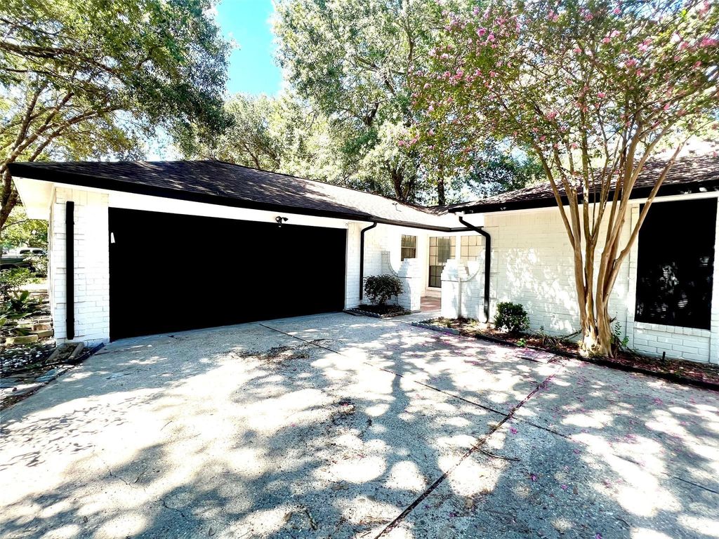 Photo of 2719 Tinechester Drive, Houston, TX 77339 (MLS # 78203232)
