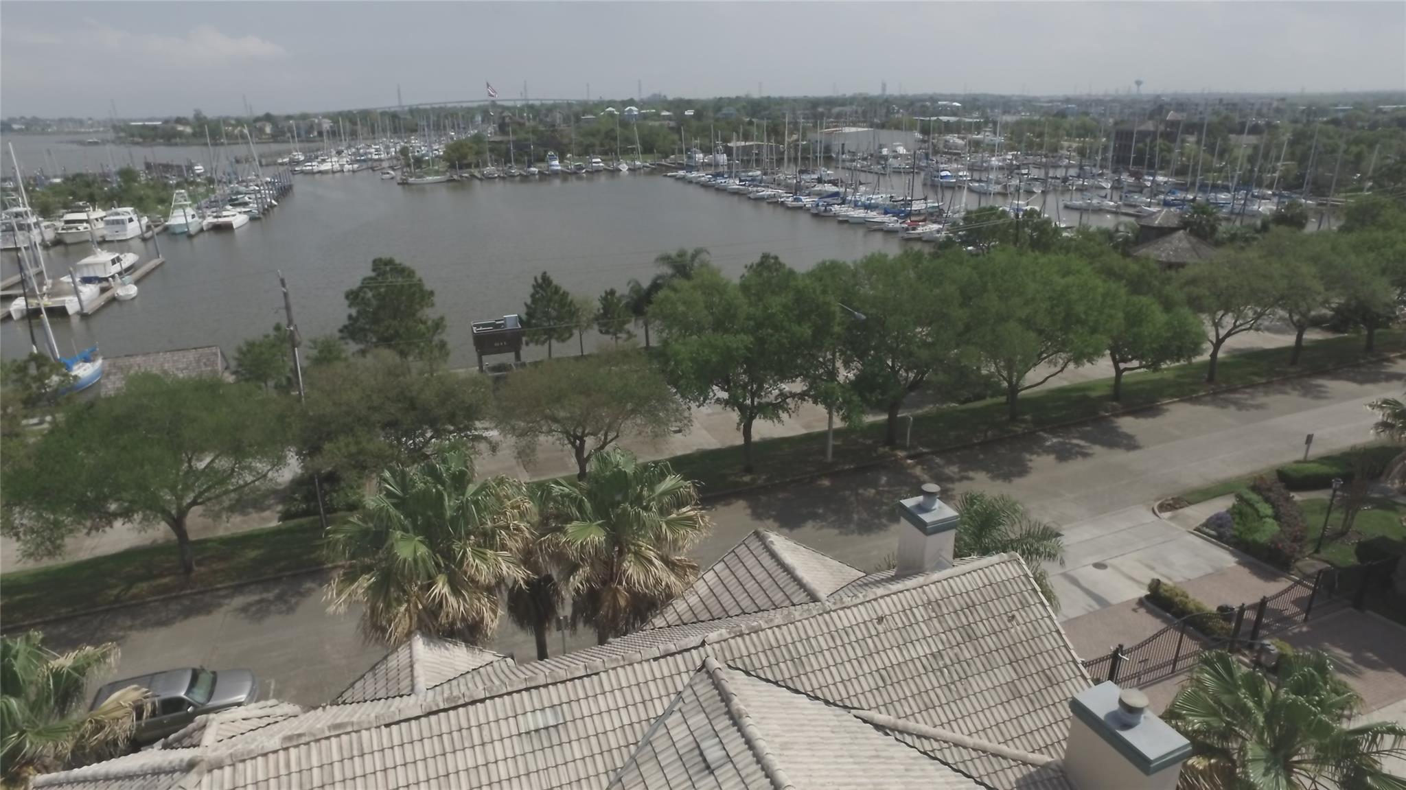 457 Mariners Drive