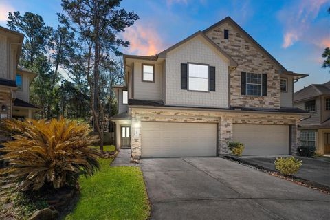 Townhouse For Sale - 11 Whitekirk Place<br/> Magnolia, TX 77354