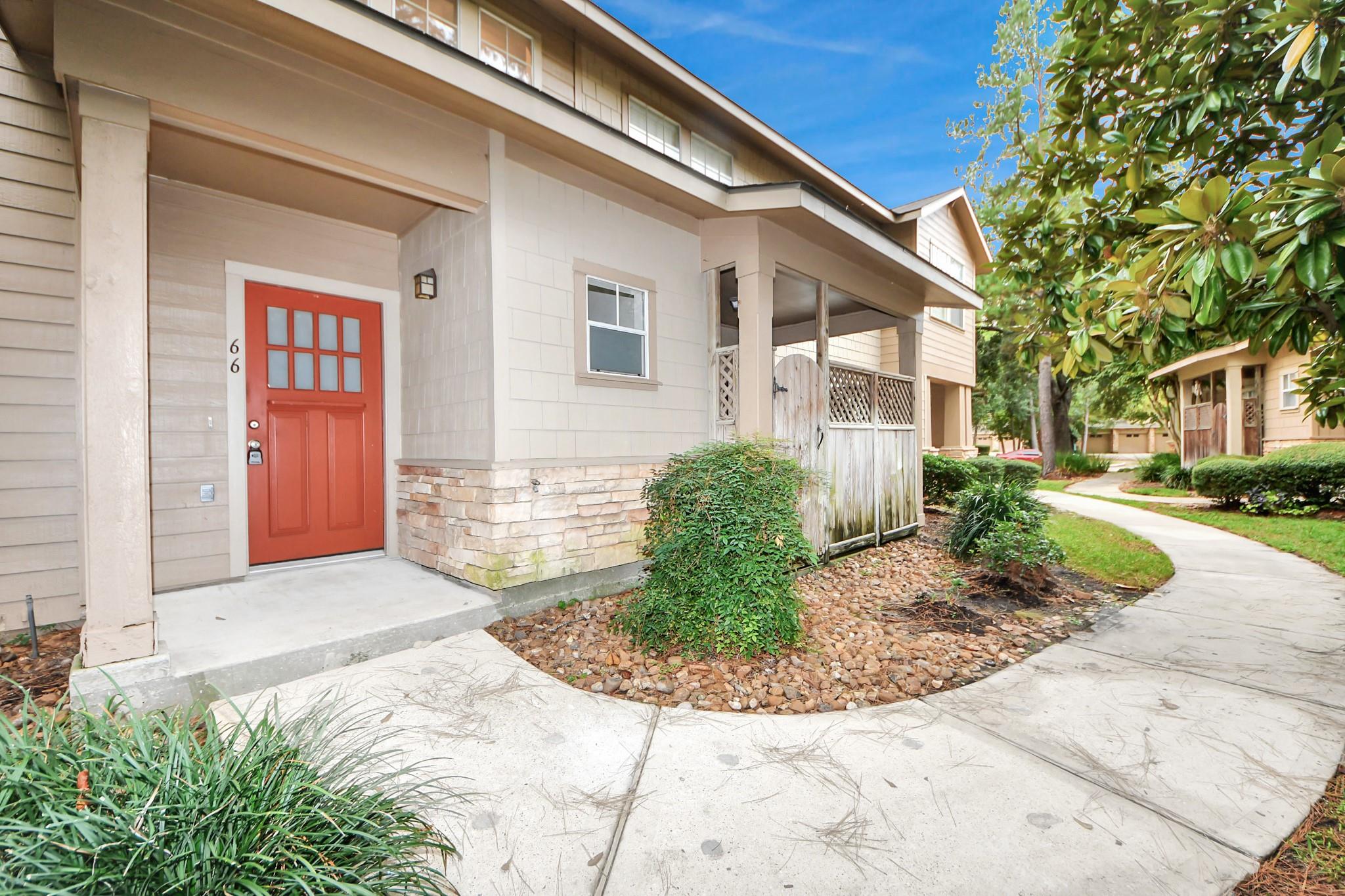 66 Scarlet Woods Court