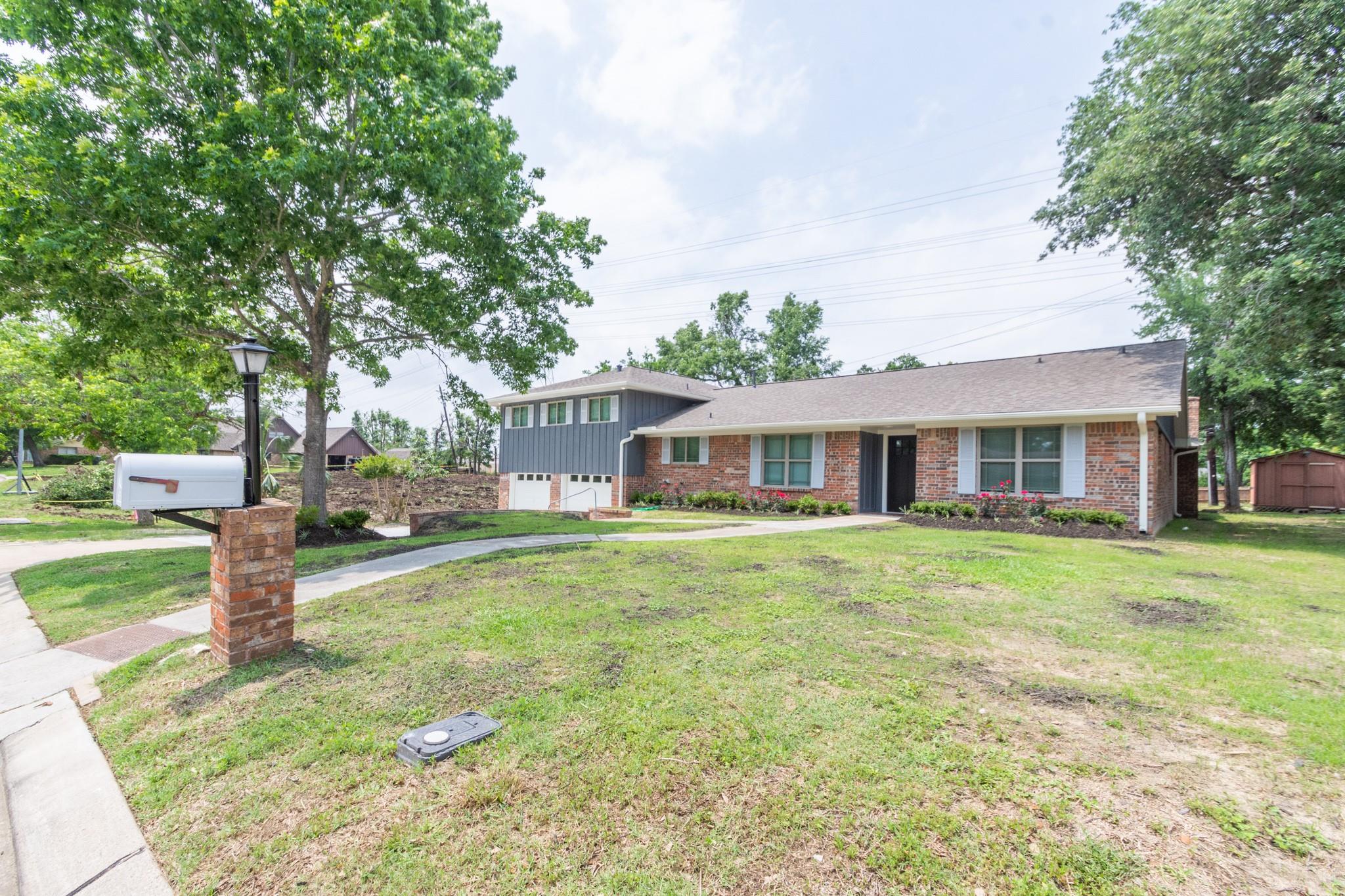 606 Scenic Drive