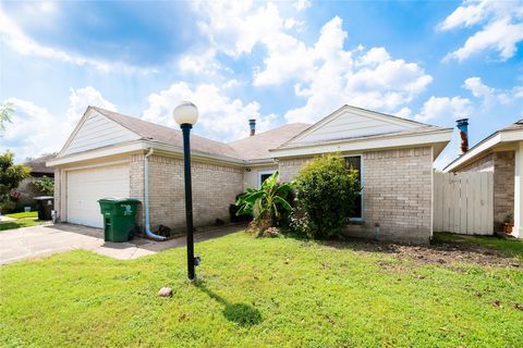 Photo of 6122 Havendale Drive, Houston, TX 77072 (MLS # 50908249)
