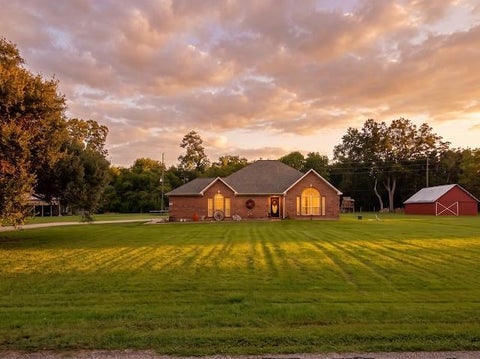 Photo of 1114 Wagon Road, Simonton, TX 77485 (MLS # 39687466)