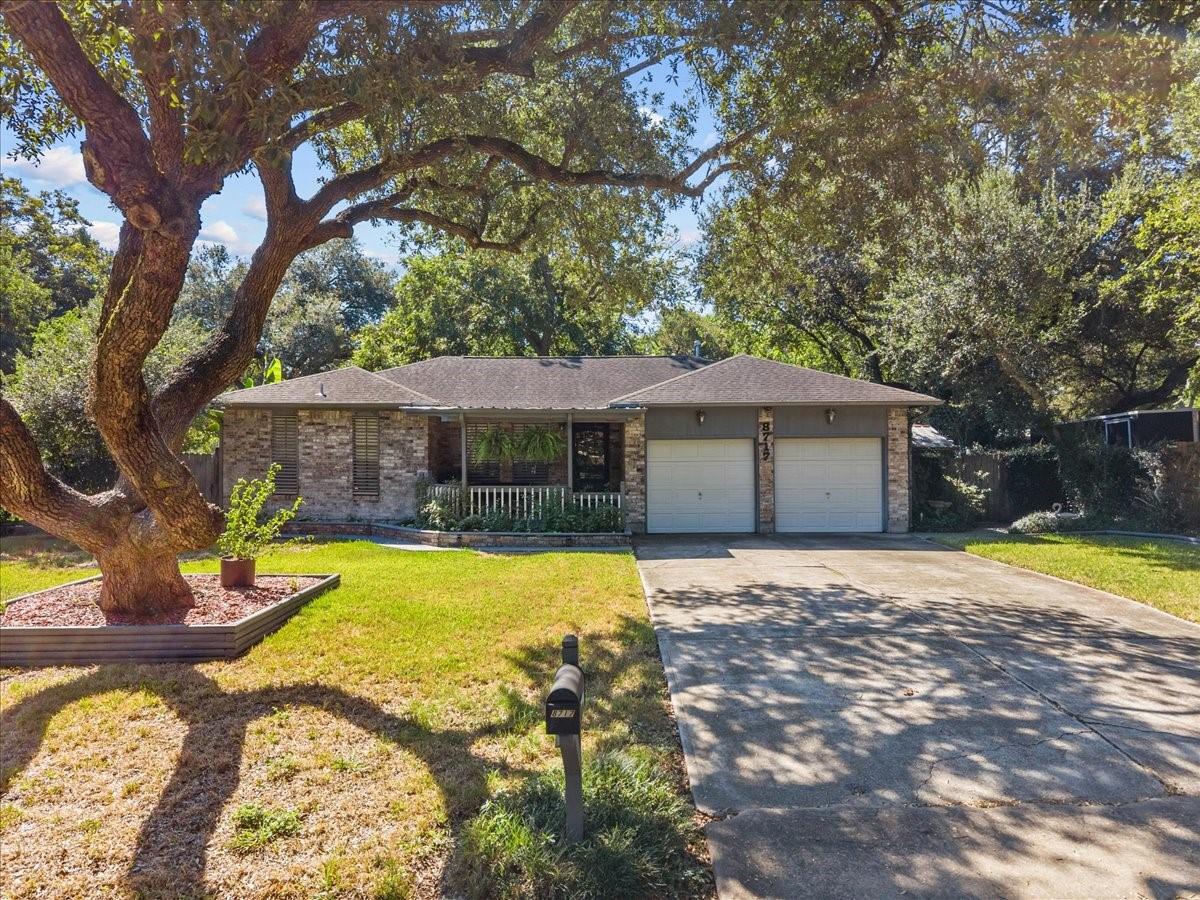 8717 Acorn Lane