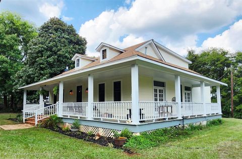 Photo of 1134 Farm To Market 354, San Augustine, TX 75972 (MLS # 82292709) Photo of 1134 Farm To Market 354, San Augustine, TX 75972 (MLS # 82292709)