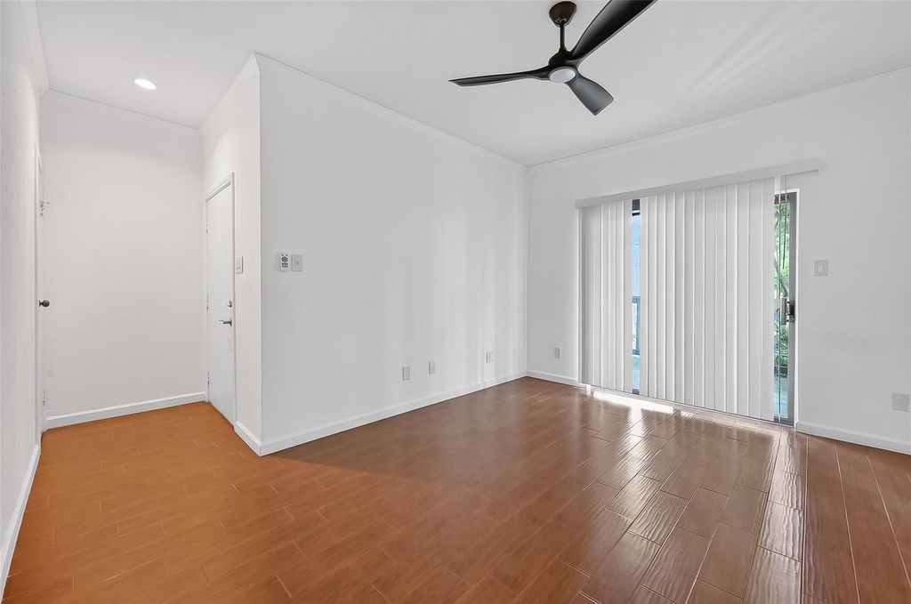 Photo of 11711 Memorial Drive #305, Houston, TX 77024 (MLS # 91260339)