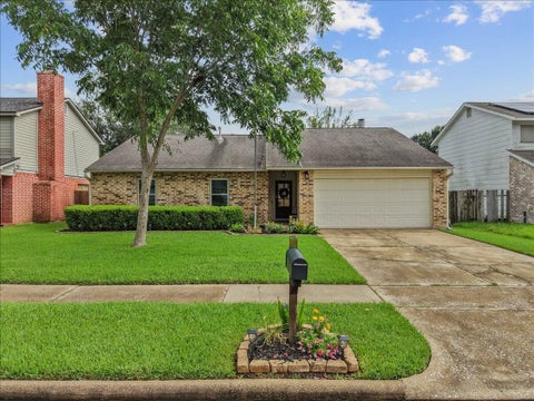 Photo of 5413 Rock Springs Drive, La Porte, TX 77571 (MLS # 77377787)