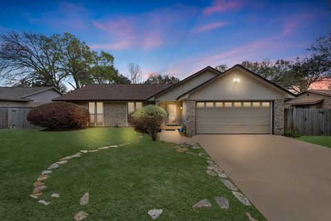 Homes For Sale - 1505 Blake Drive<br/> Washington County, Brenham, TX 77833