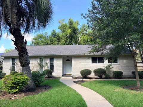 Photo of 15930 Buccaneer Lane, Houston, TX 77062 (MLS # 71985209)