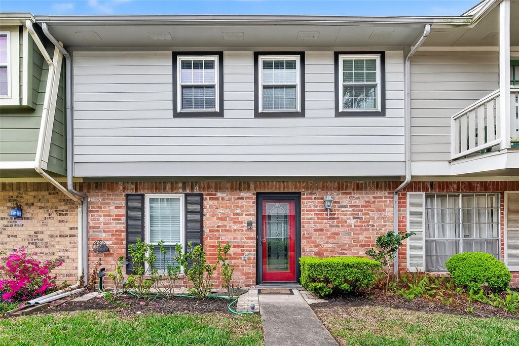 Photo of 14690 Perthshire Road #C, Houston, TX 77079 (MLS # 41846501)