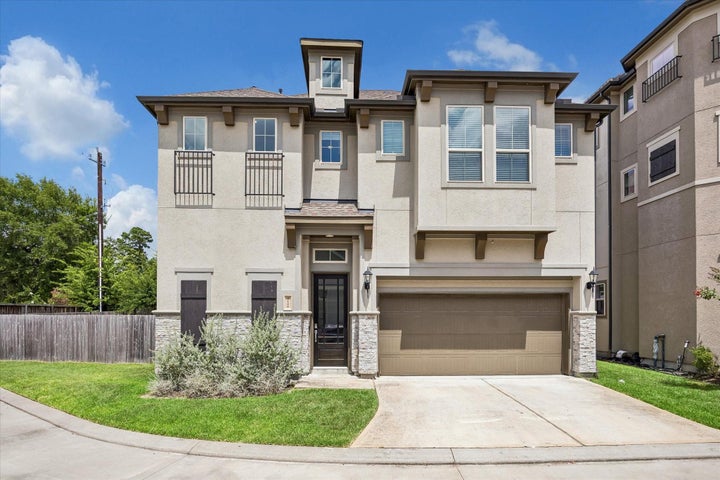 Photo 1 of 31 — 5120 E Lacey Garden Loop, Houston, TX 77018