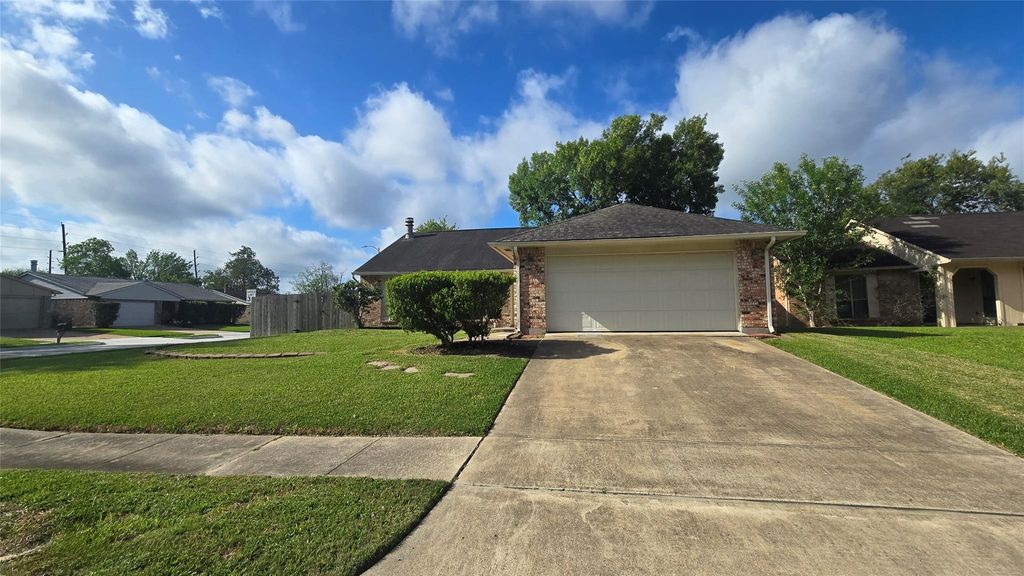 Photo of 6934 Tara Drive, Richmond, TX 77469 (MLS # 96463983)