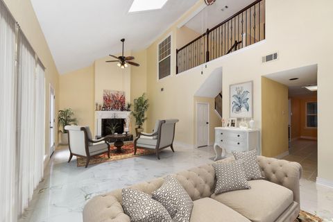 Photo of 15031 Kimberley Court #11, Houston, TX 77079 (MLS # 98604766)