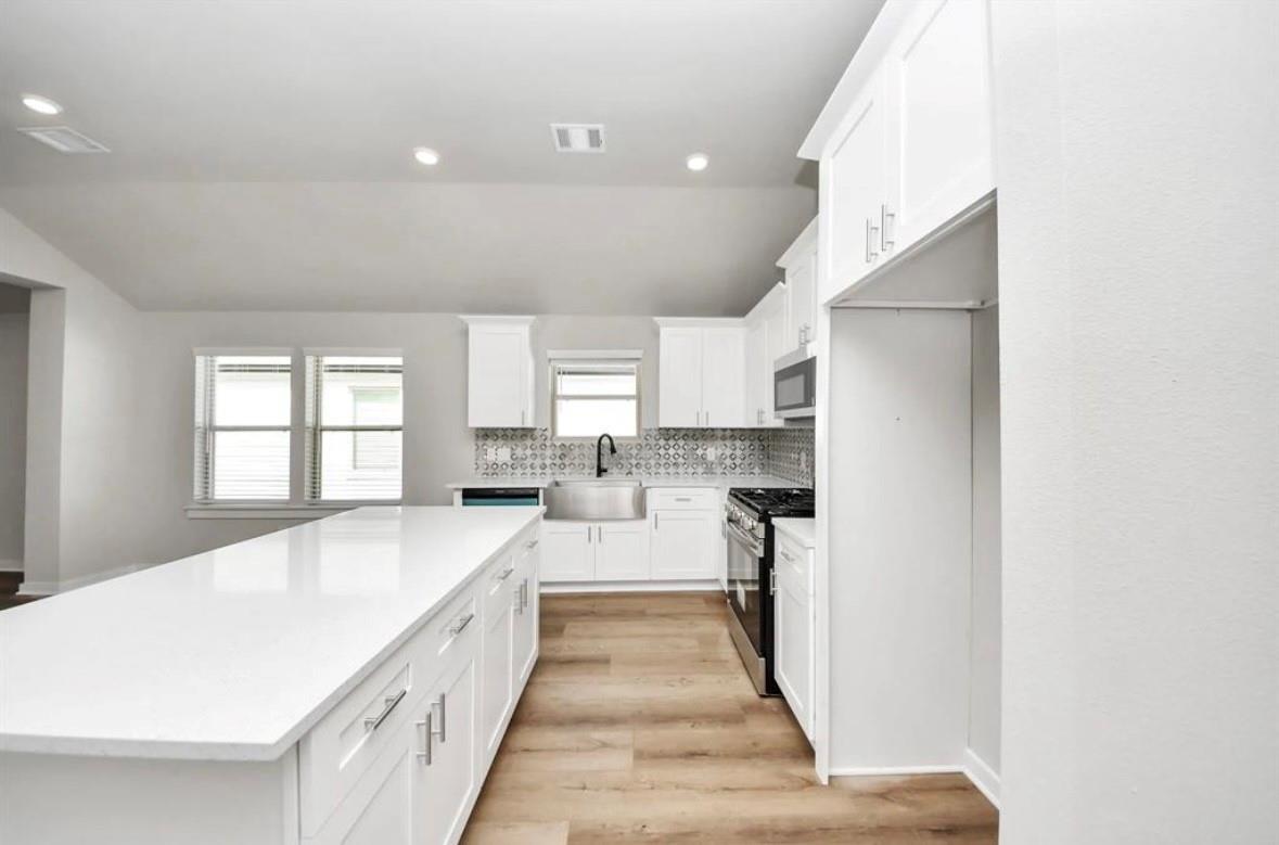 Manvel, Texas 77578, United States, 3 Bedrooms Bedrooms, ,3 BathroomsBathrooms,Residential,Active,238790