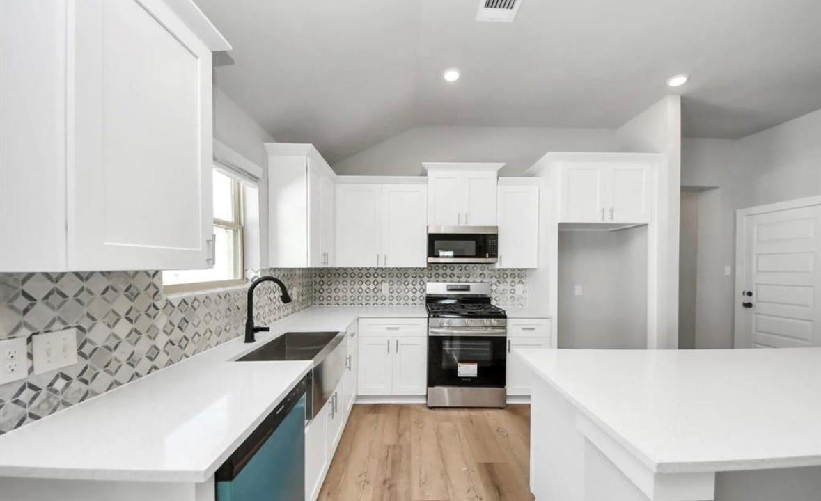 Manvel, Texas 77578, United States, 3 Bedrooms Bedrooms, ,3 BathroomsBathrooms,Residential,Active,238790