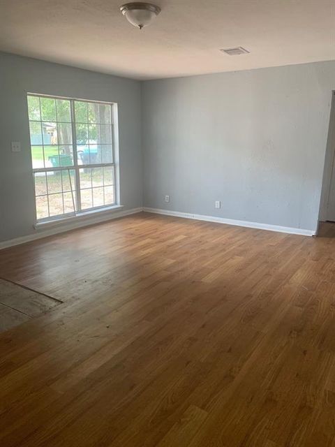 Tiny photo for 5818 Westover Street, Houston, TX 77033 (MLS # 16342262)